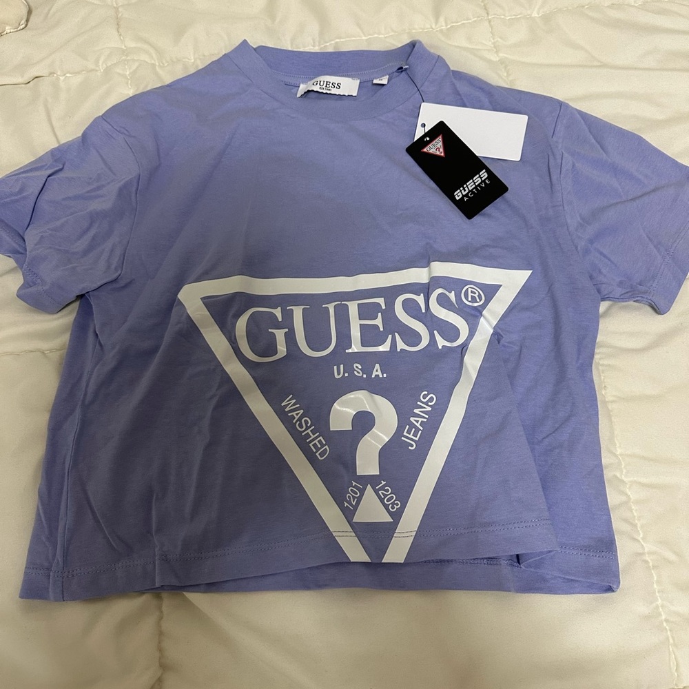 Guess cropped t shirt